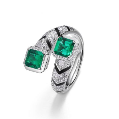 Emerald Allure: Artisan Crafted Statement Ring